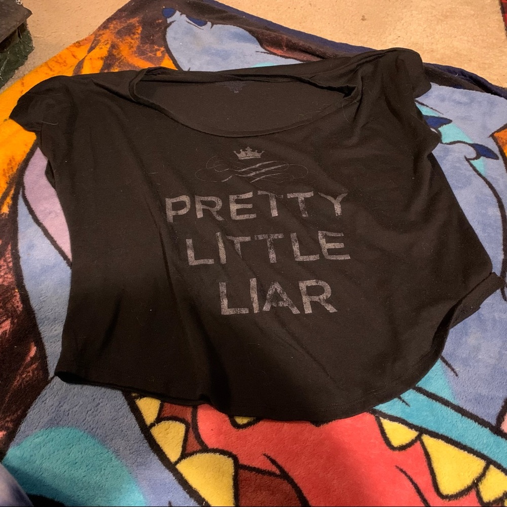 Pretty little liars shirt